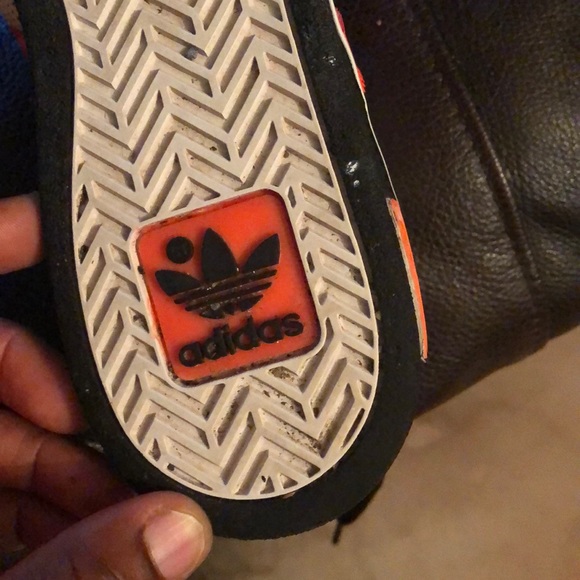 Men’s adidas white and orange adidas shoe - Picture 4 of 5